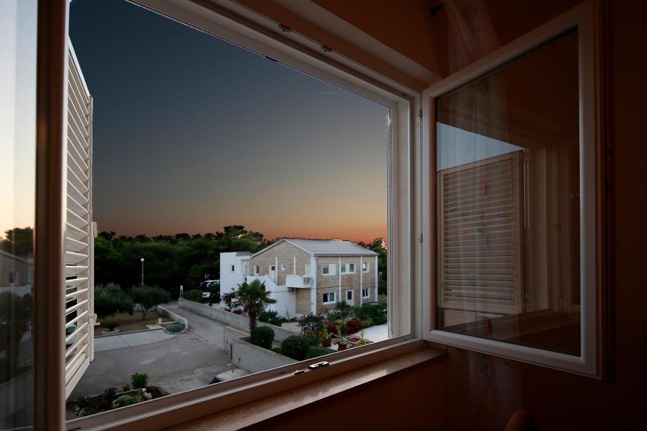 Apartments Katra Novaglia Esterno foto