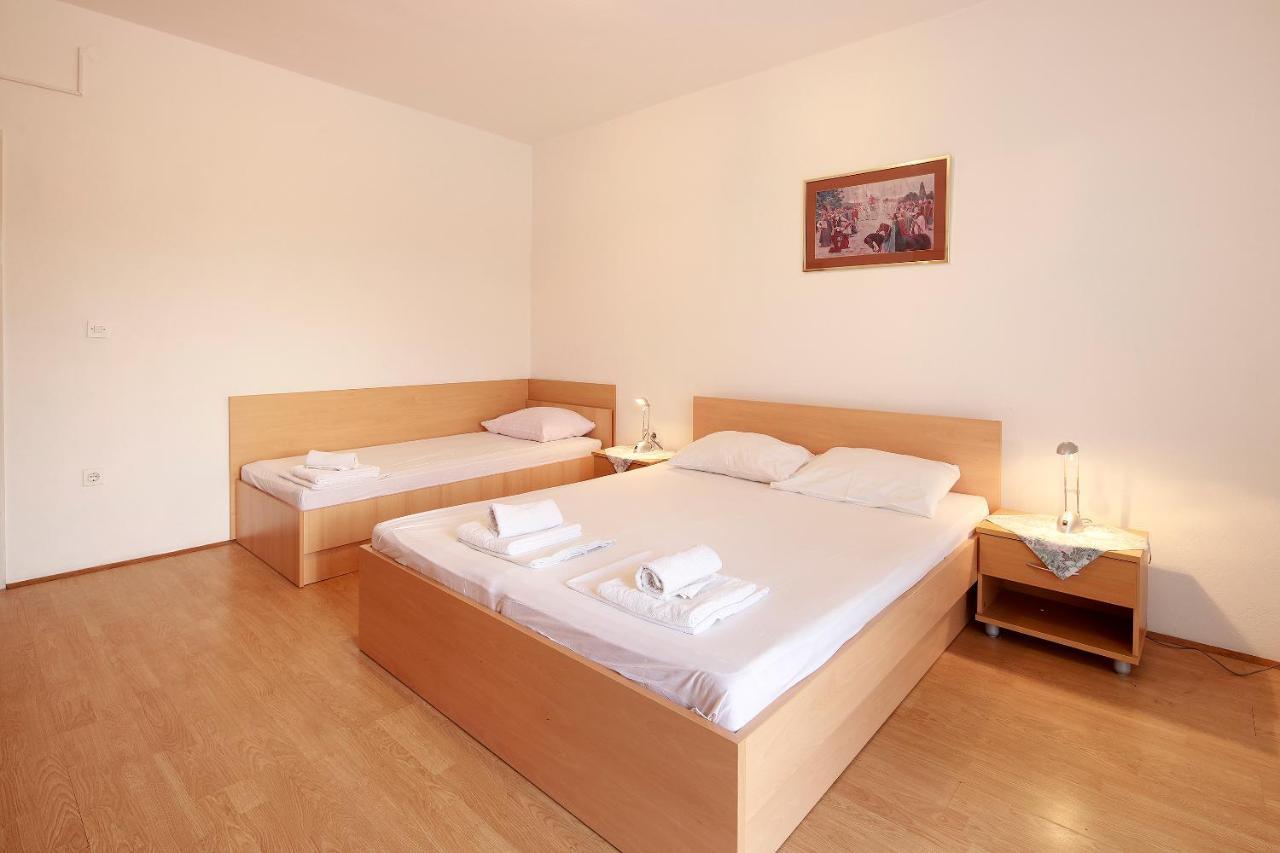 Apartments Katra Novaglia Esterno foto
